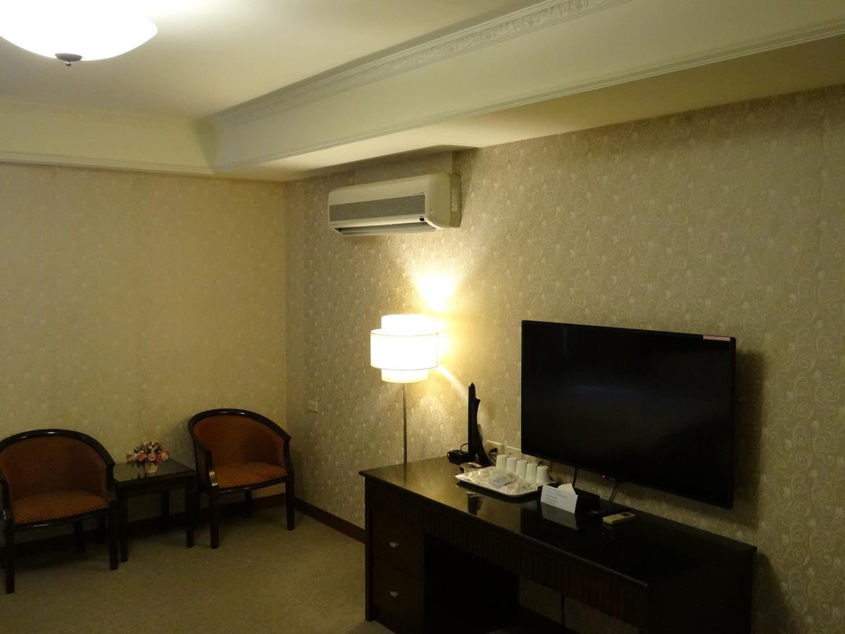Wuzhou Hotel Hualien Exterior foto